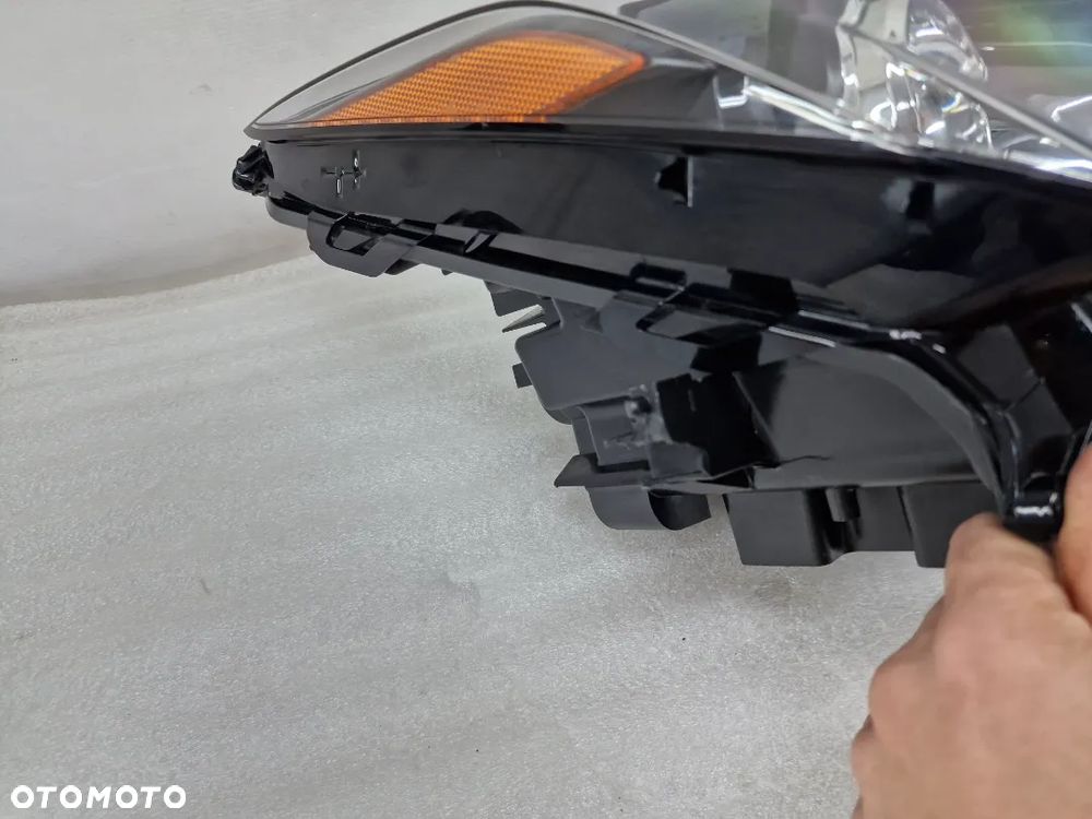 LEXUS NX 300H XENON 14- PRAWA LAMPA PRZEDNIA PRZÓD , NR KOITO 78-15 , NR AUKCJI LL283 - 11