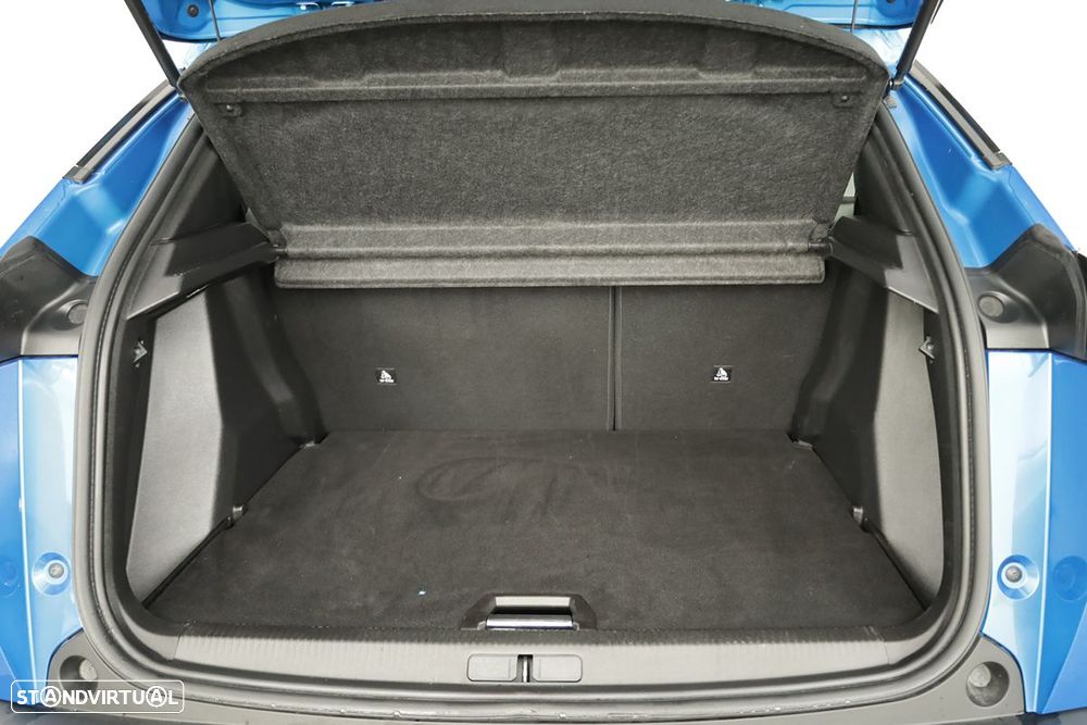 Peugeot 2008 1.2 PureTech Allure - 24