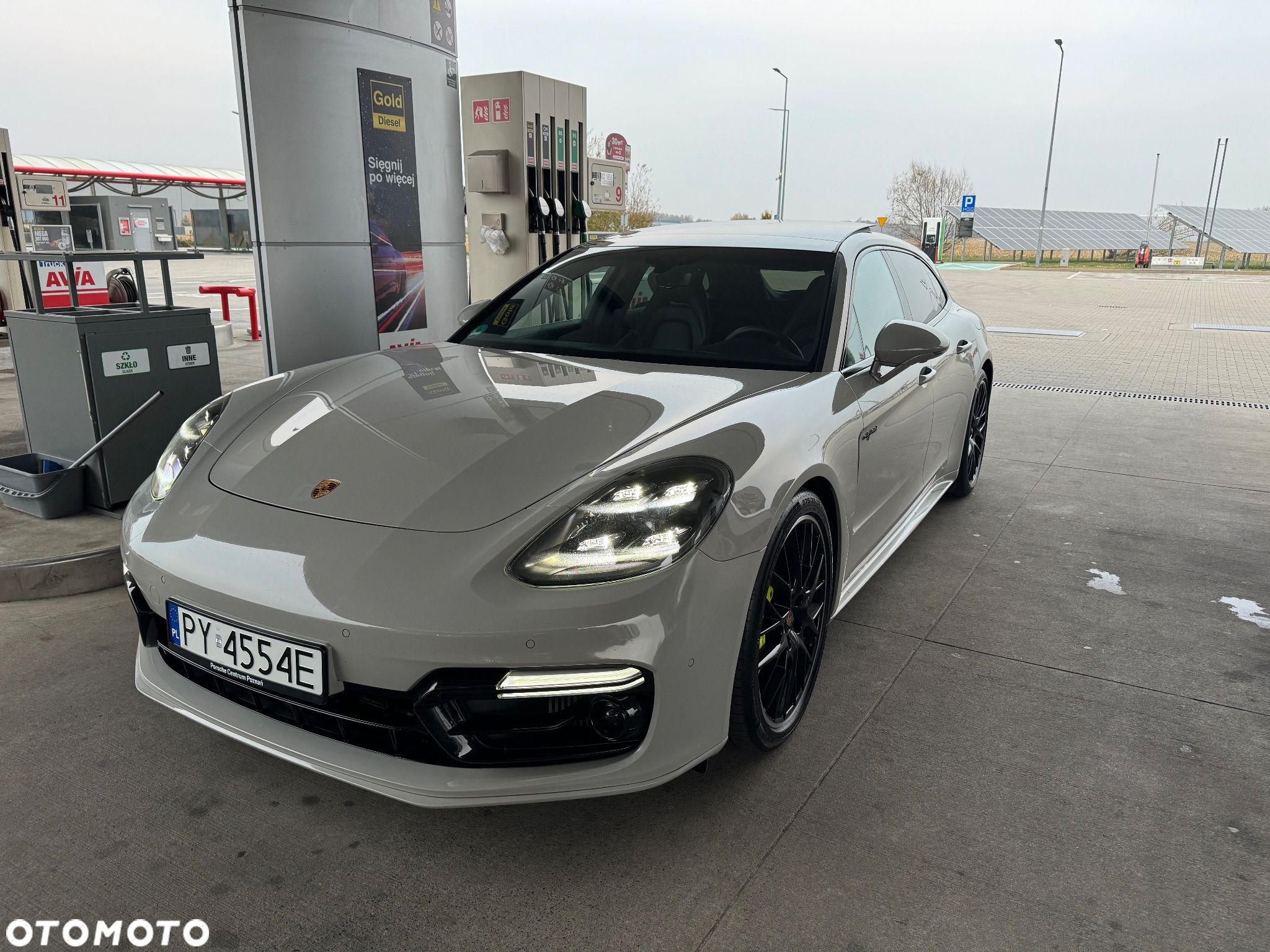Porsche Panamera 4S E-Hybrid Sport Turismo - 1