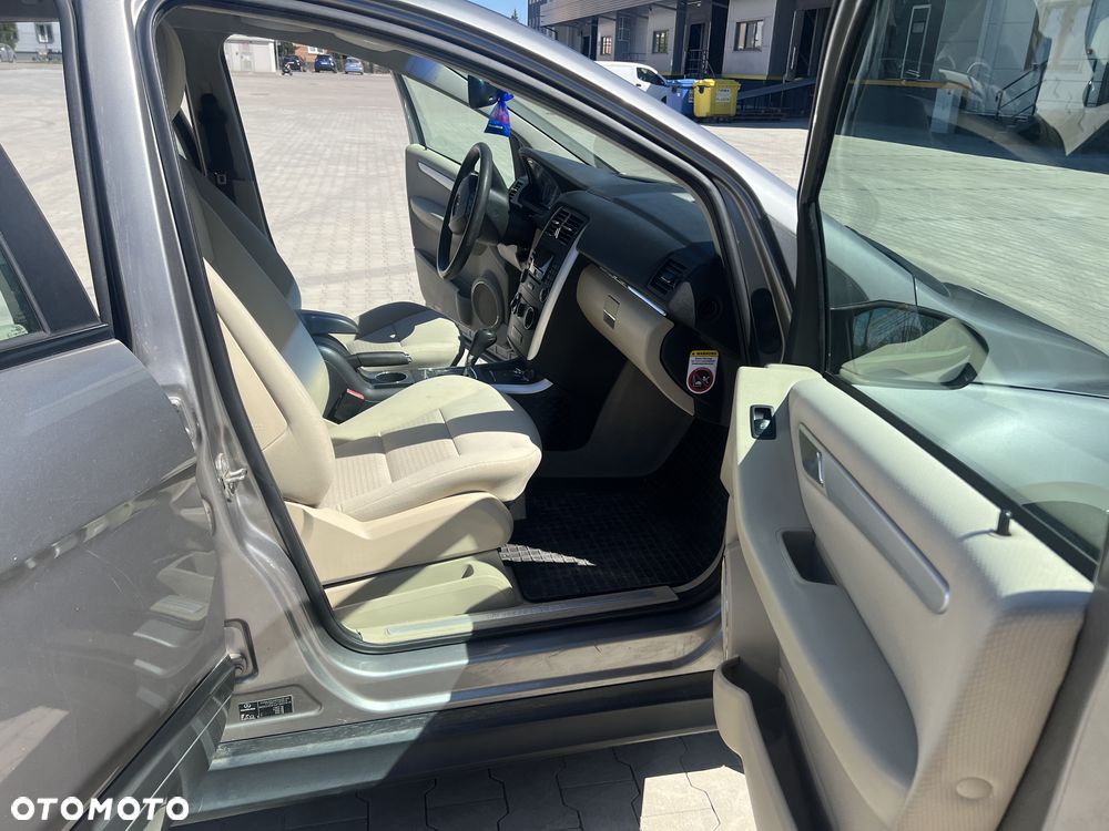 Mercedes-Benz Klasa B 200 Autotronic - 16
