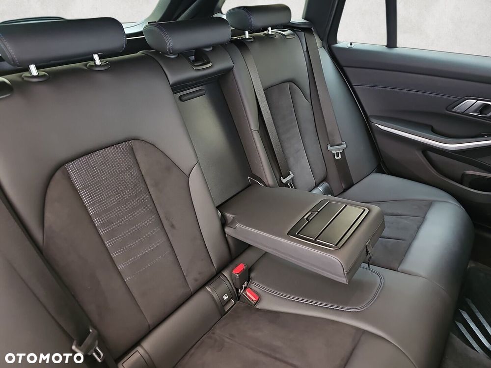 BMW Seria 3 - 24