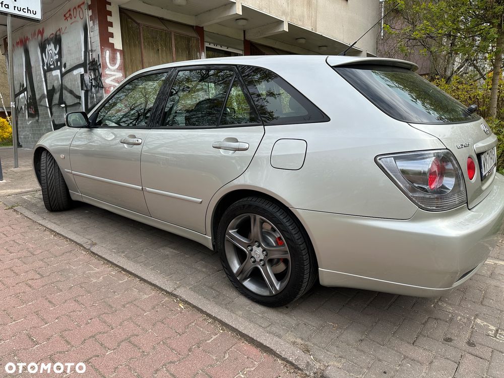Lexus IS 200 SC Prestige - 5