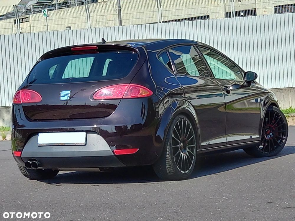 Seat Leon 2.0 T FSI Cupra - 2