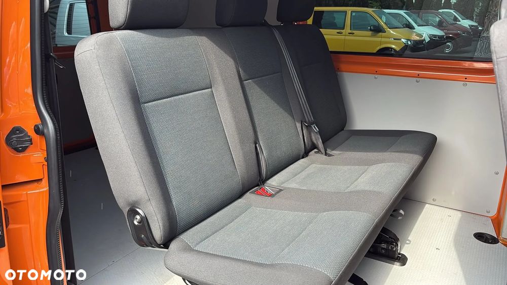 Volkswagen Transporter - 26