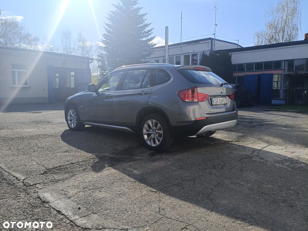 BMW X1 sDrive18d xLine - 4