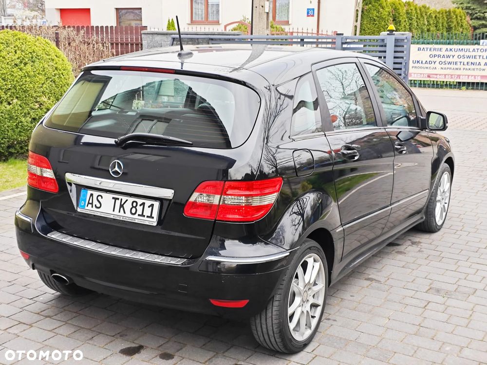 Mercedes-Benz Klasa B 200 CDI Special Edition - 15