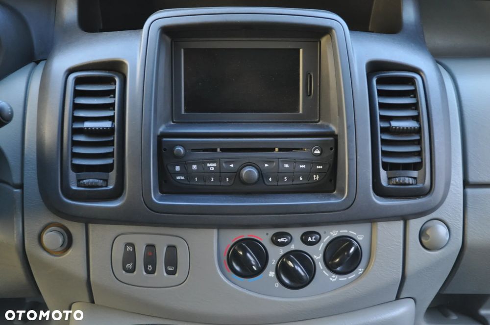 Opel Vivaro - 20
