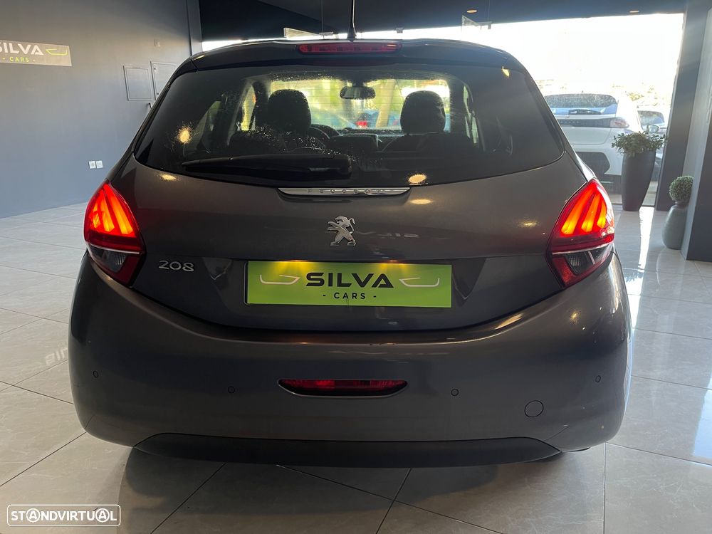 Peugeot 208 1.2 PureTech Signature - 7