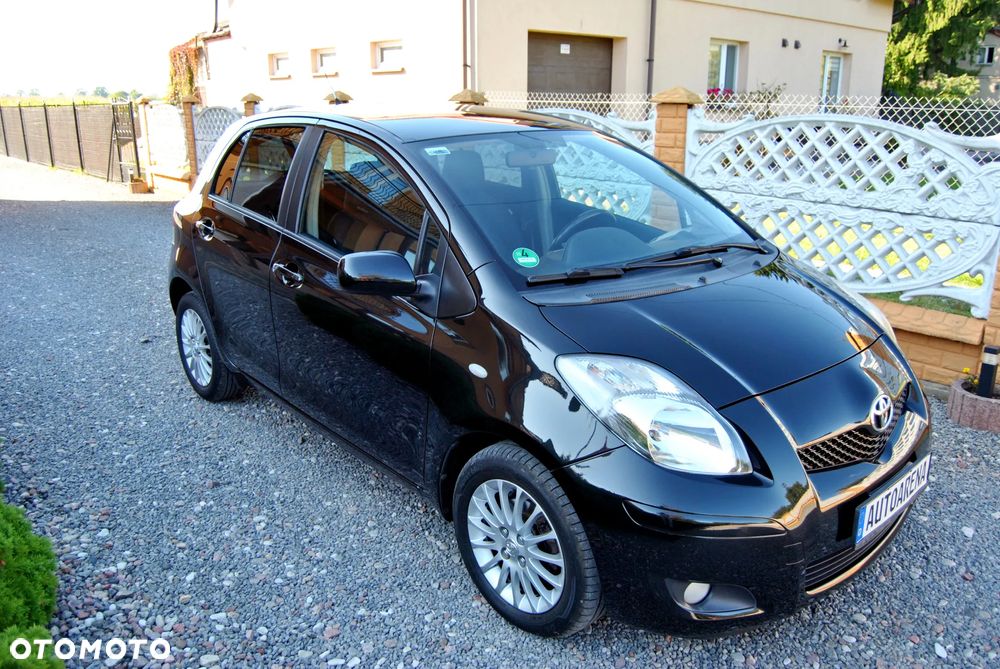 Toyota Yaris 1.33 VVT-i Executive - 13