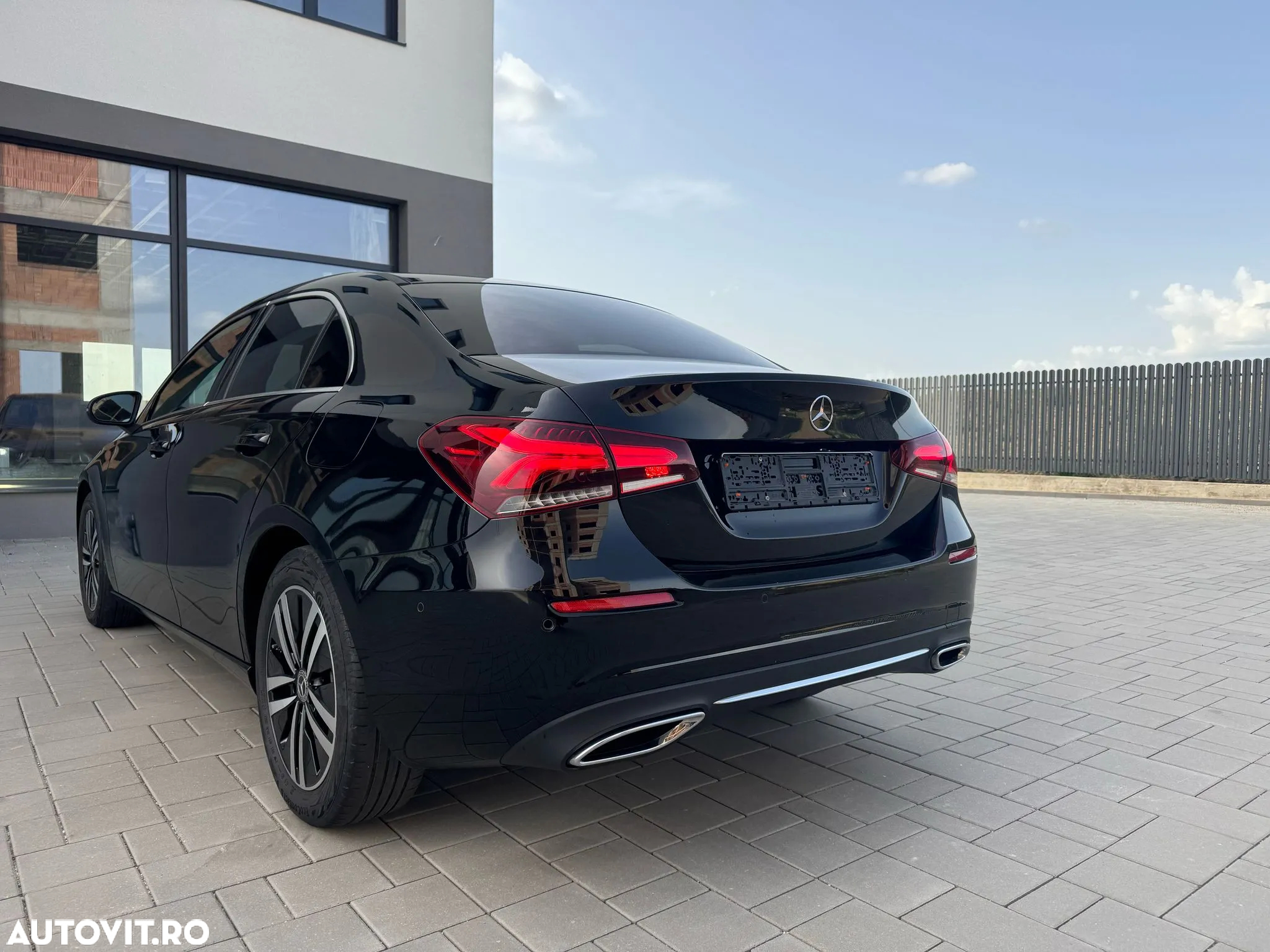Mercedes-Benz A - 4
