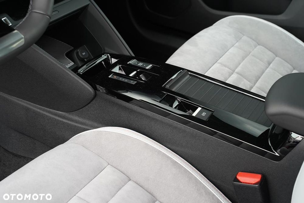 Citroën C4 1.2 mHEV Max eDCT6 - 25