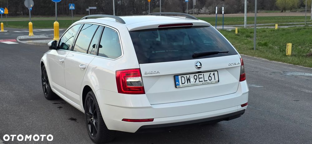 Skoda Octavia 1.6 TDI SCR Style DSG - 7