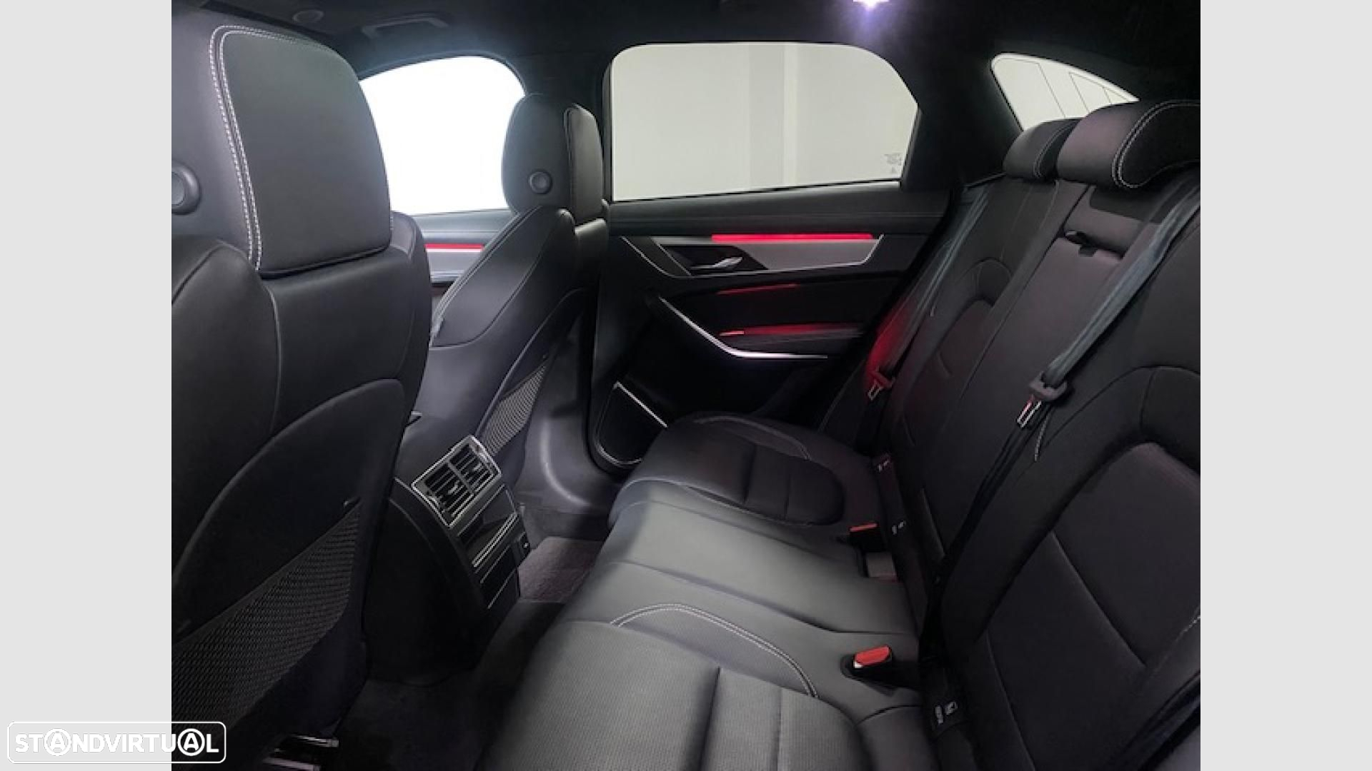 Jaguar F-Pace 2.0 P400e AWD R-Dynamic S - 10