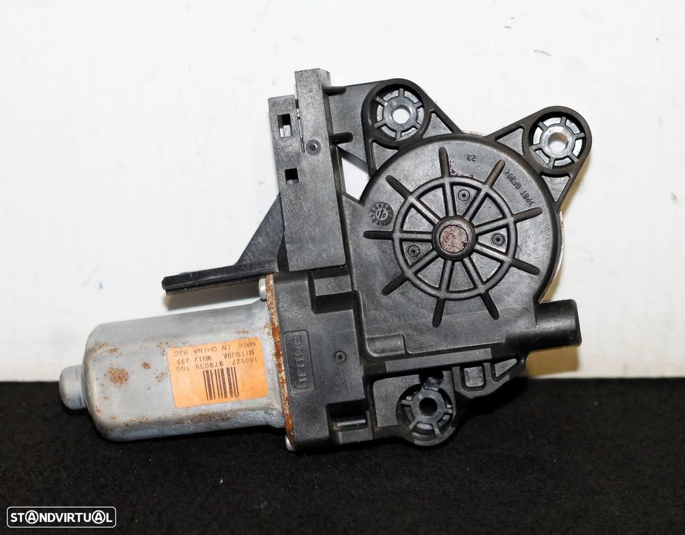 MOTOR ELEVATÓRIO DO VIDRO DIANTEIRO ESQUERDO VOLVO C30 - 3