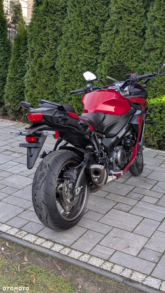 Suzuki GSX - 14