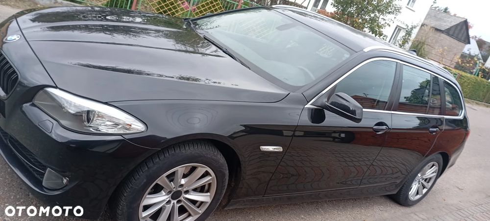 BMW 5 Series 2011 photo 3