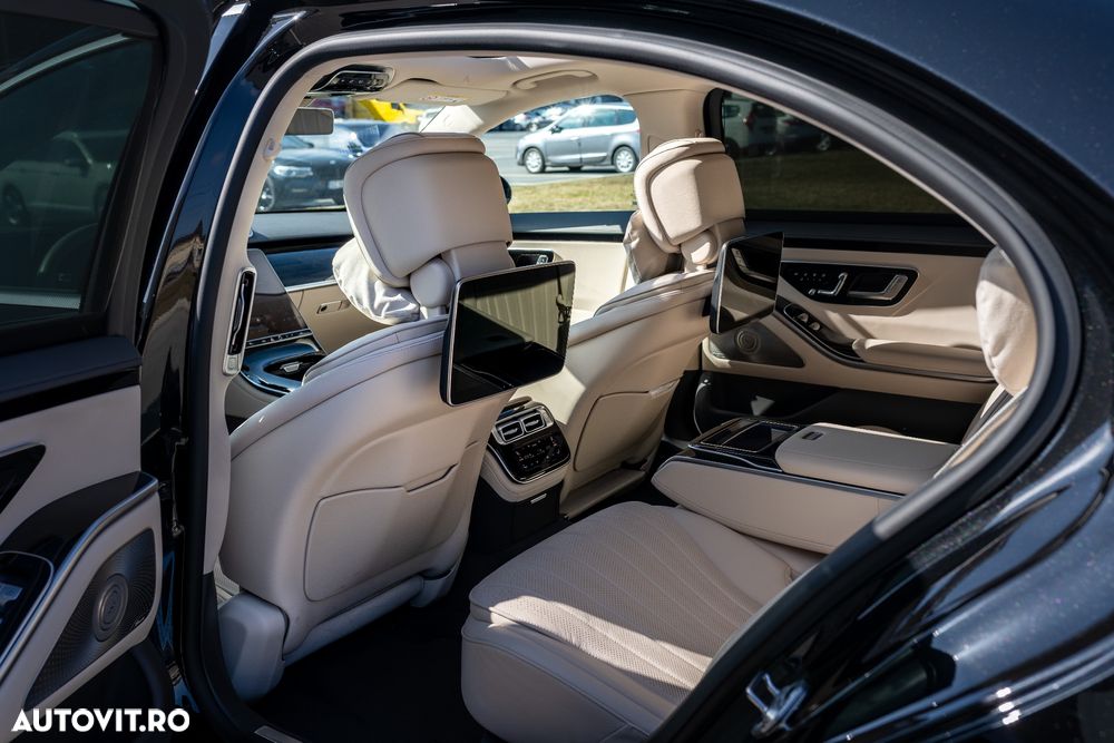 Mercedes-Benz S - 24