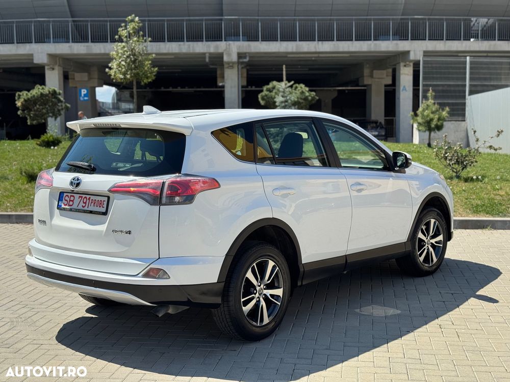 Toyota RAV4 2.0 D-4D 4x2 Start-Stop Comfort - 5