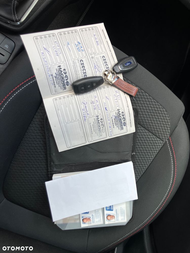 Ford Fiesta 1.1 S&S ST-LINE - 22