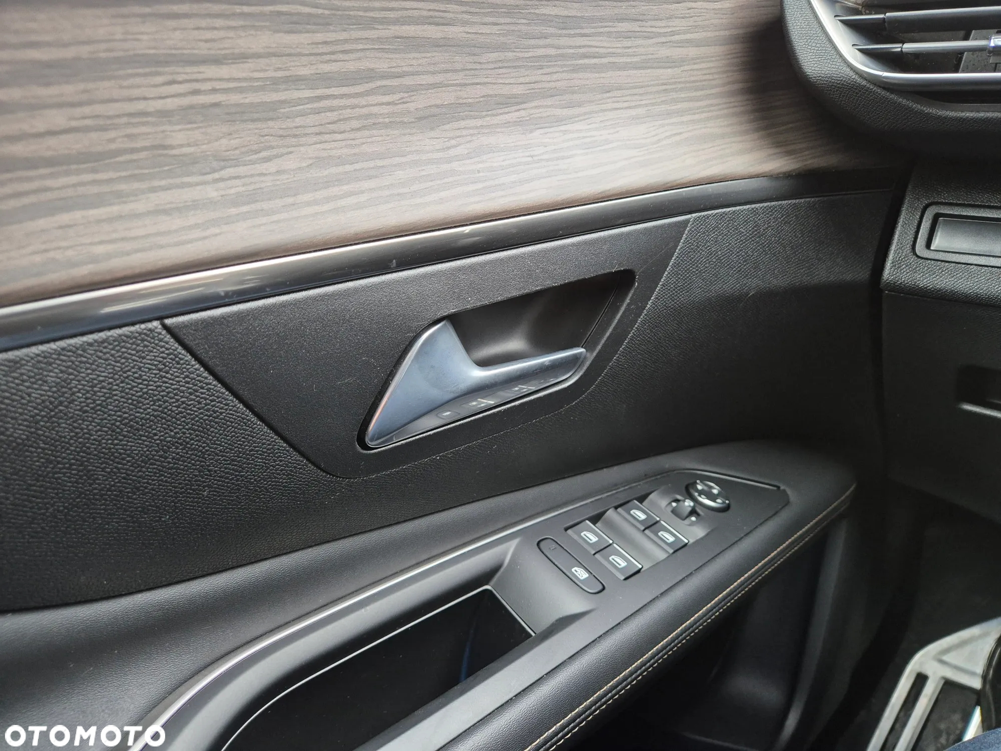 Peugeot 3008 1.6 PureTech Hybrid4 PHEV GT Pack S&S EAT8 - 35