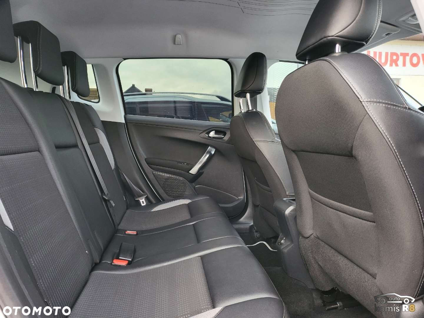 Peugeot 2008 - 16