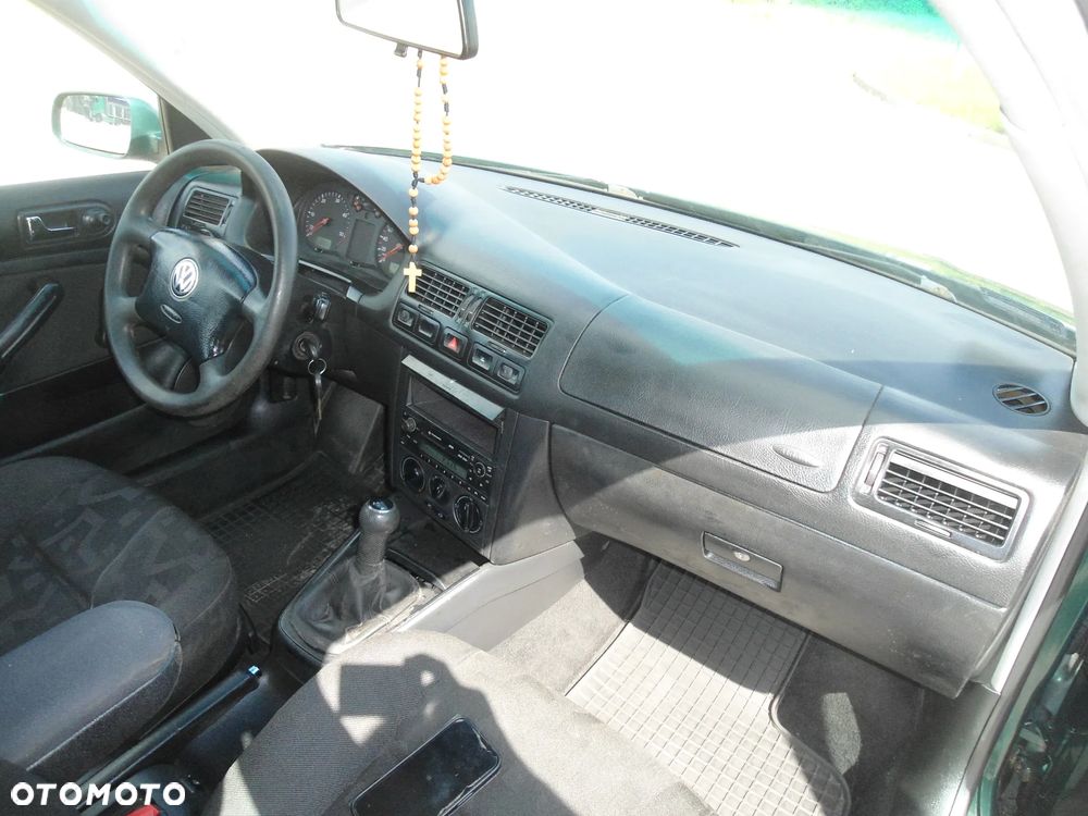 Volkswagen Bora 1.9 TDI Comfortline - 5
