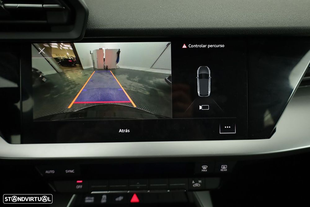 Audi A3 Sportback 45 TFSIe S line - 11