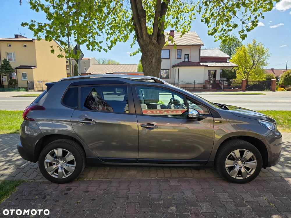 Peugeot 2008 1.2 Pure Tech Style EU6 - 2