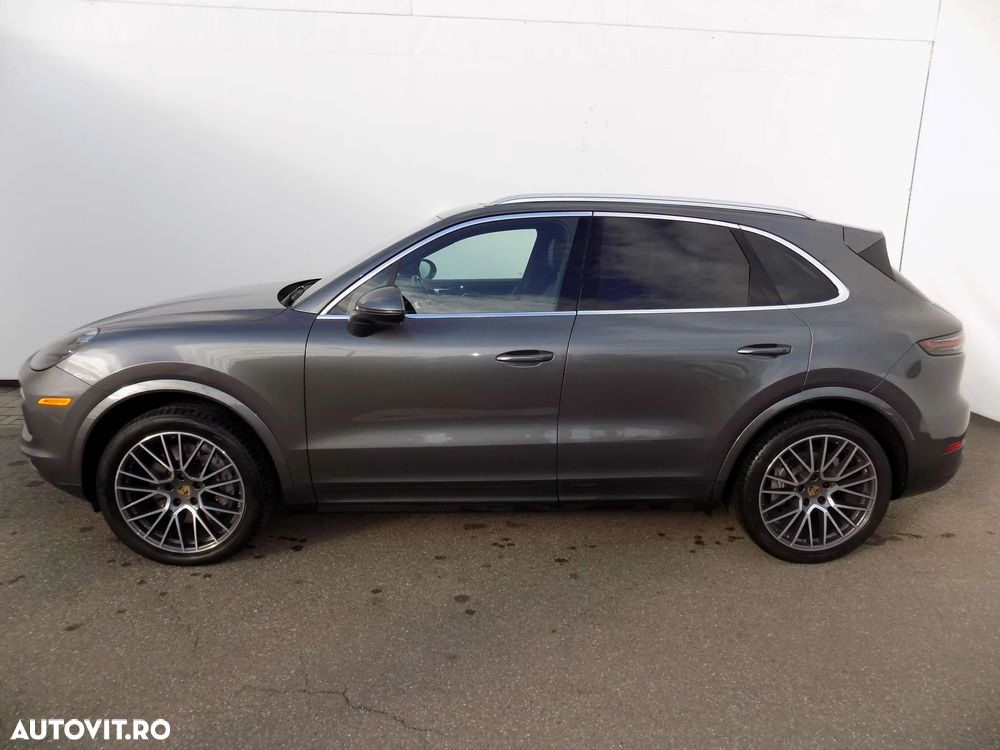 Porsche Cayenne Standard - 2