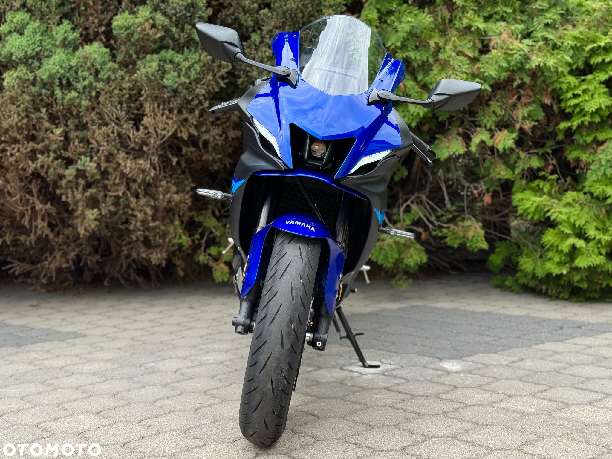 Yamaha R7 - 8