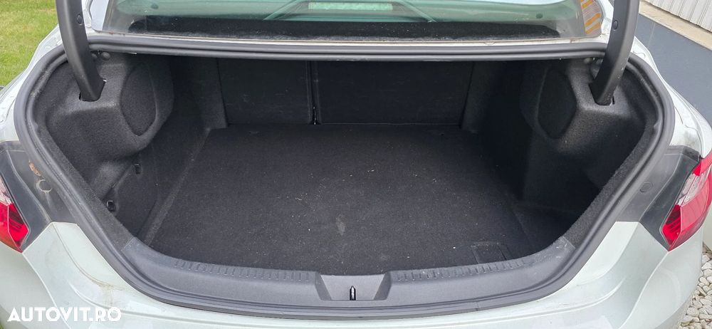 Renault Megane BLUE dCi 115 Equilibre - 17