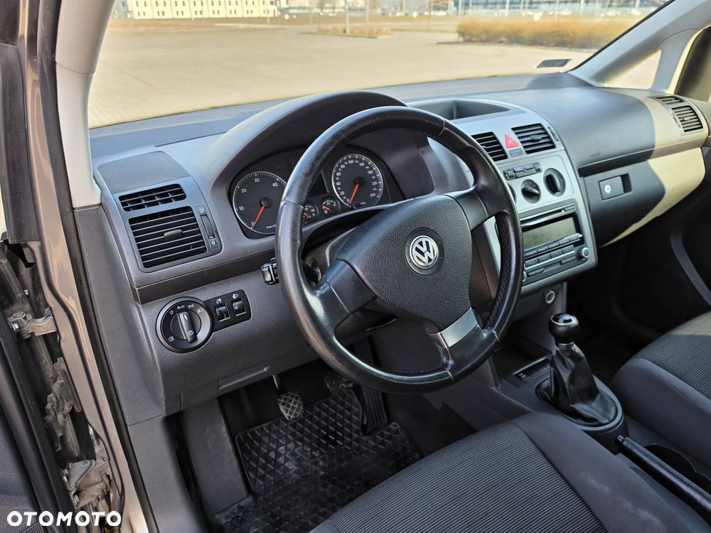 Volkswagen Touran 1.9 TDI - 10