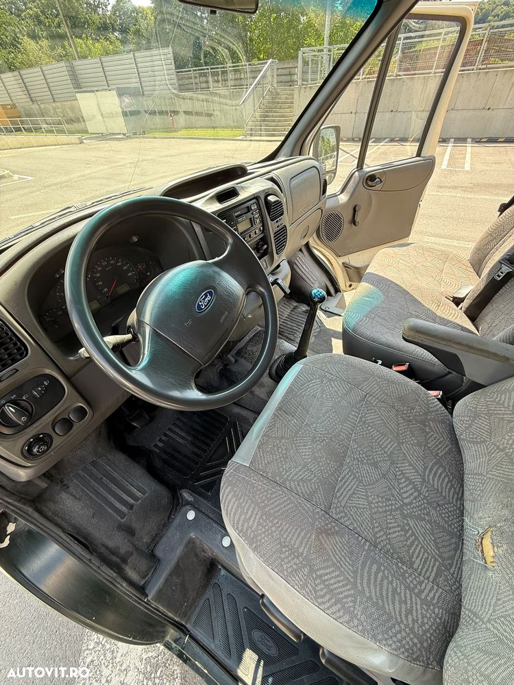 Ford Transit - 12