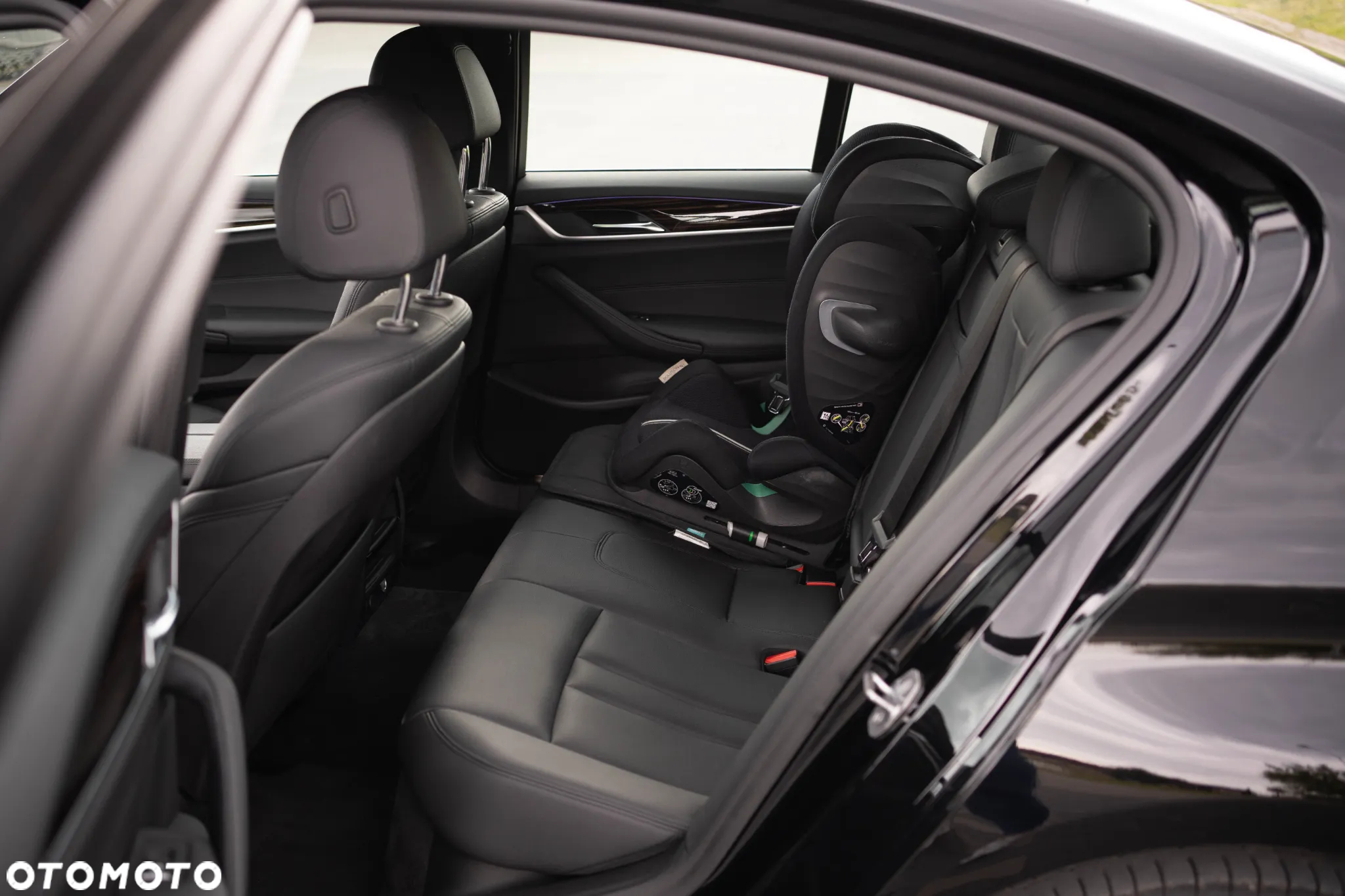 BMW Seria 5 530i GPF xDrive - 15