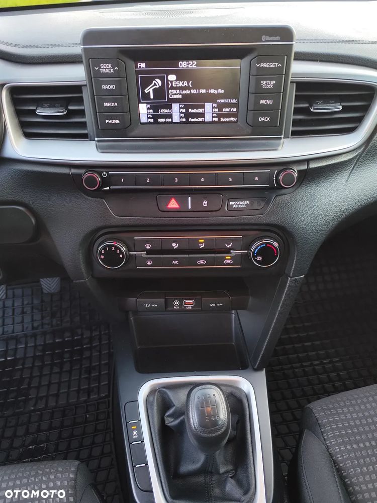 Kia Ceed 1.4 T-GDI S - 27