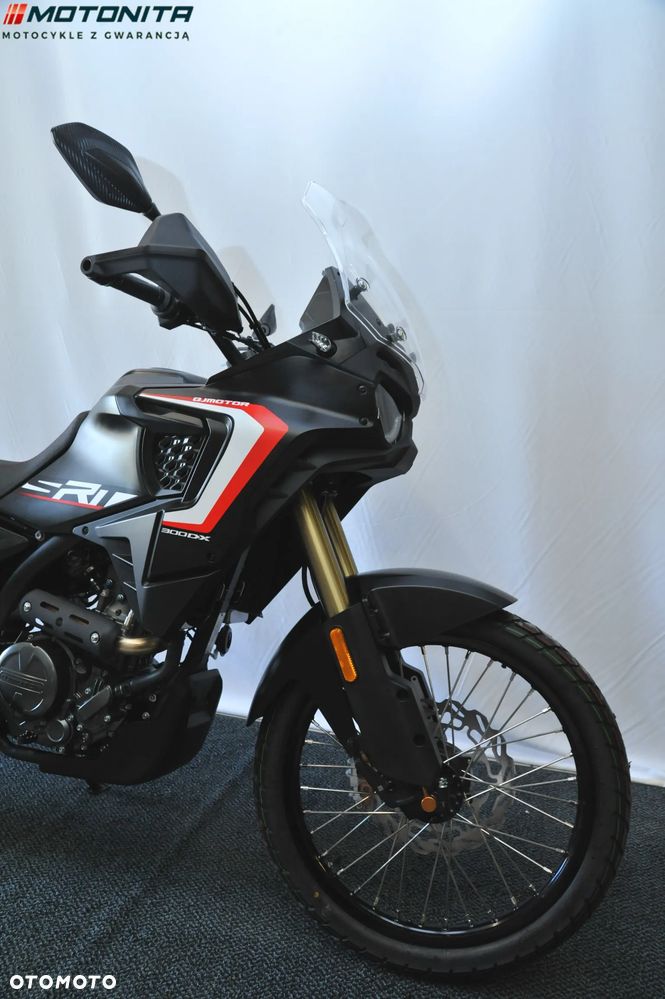 QJMOTOR SRT 300DX - 5