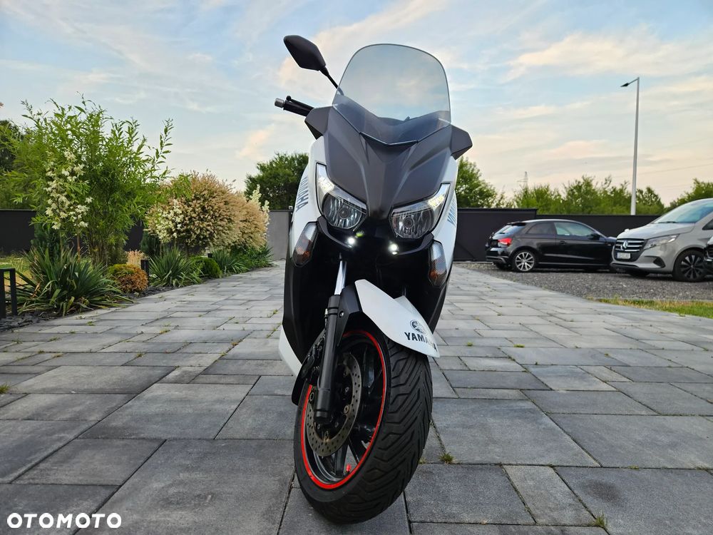 Yamaha X-max - 8