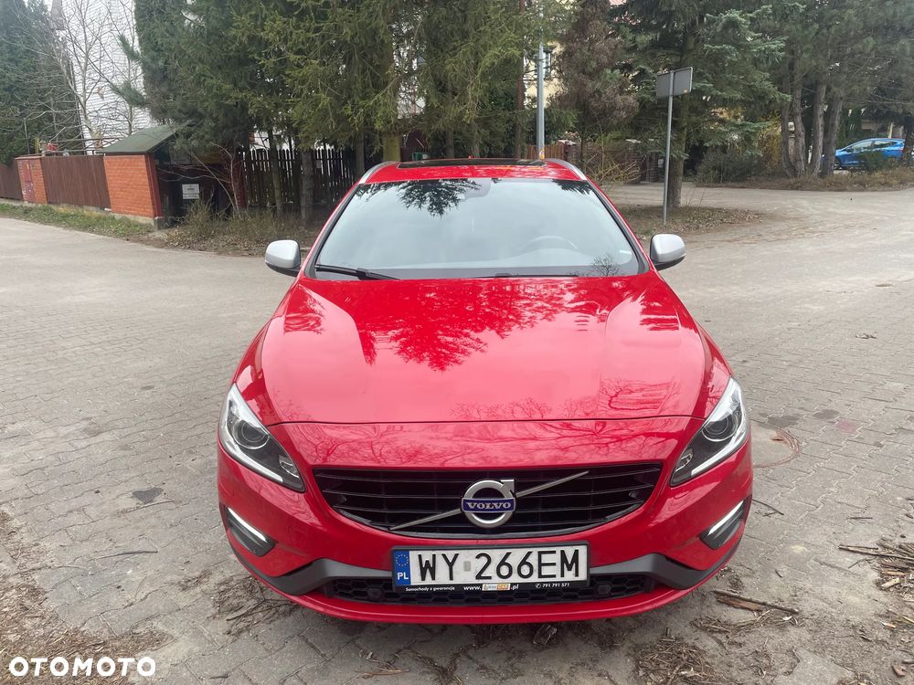 Volvo V60 D4 Geartronic R-Design - 2