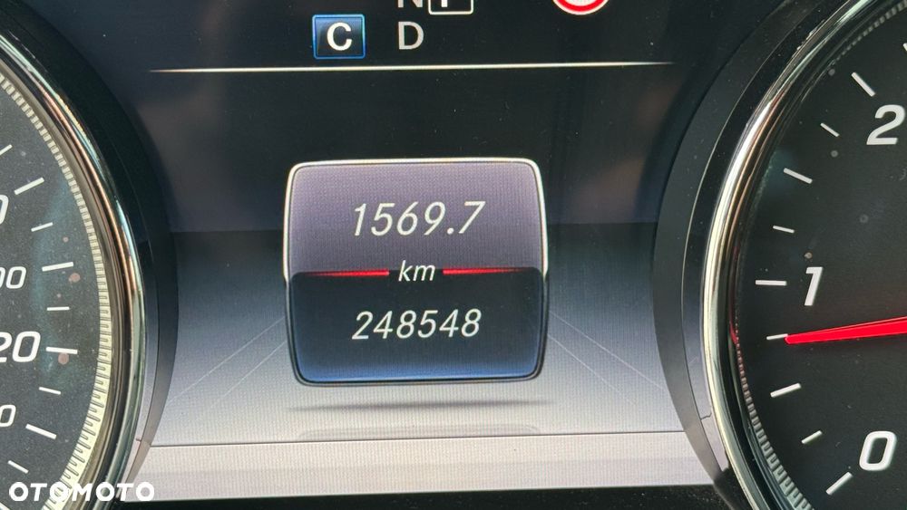 Mercedes-Benz Klasa E 220 d 9G-TRONIC - 16