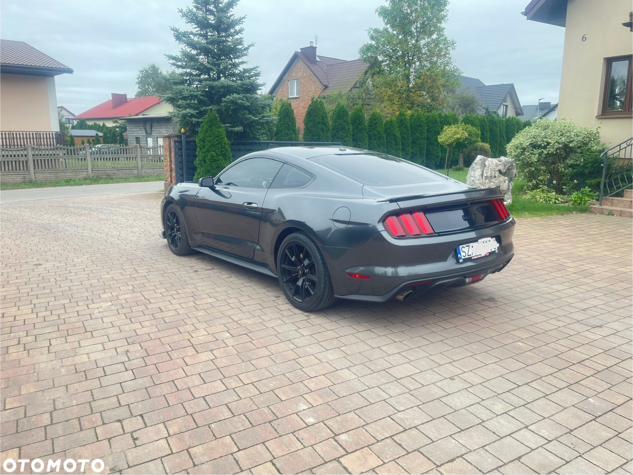 Ford Mustang 5.0 V8 GT - 6