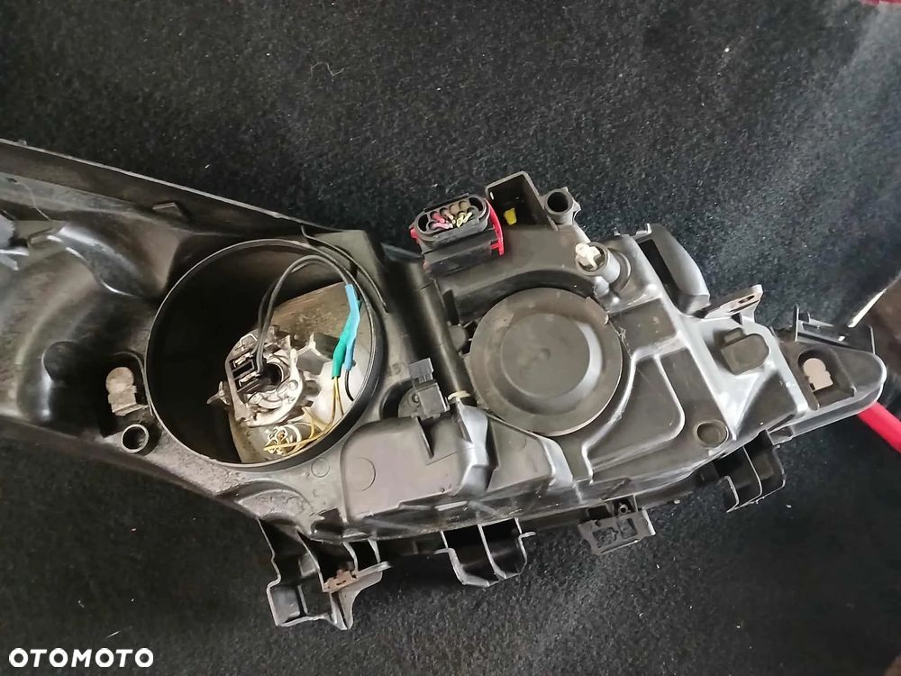 Peugeot 207 Lampa przednia prawa, lewa - 8