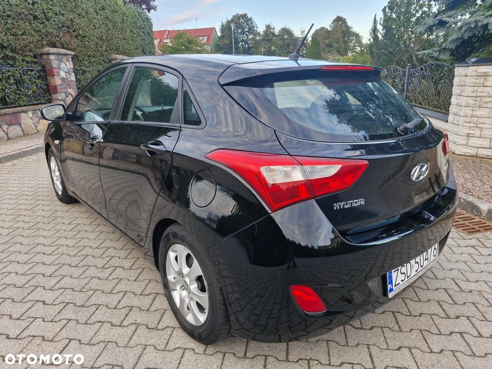 Hyundai i30 - 23