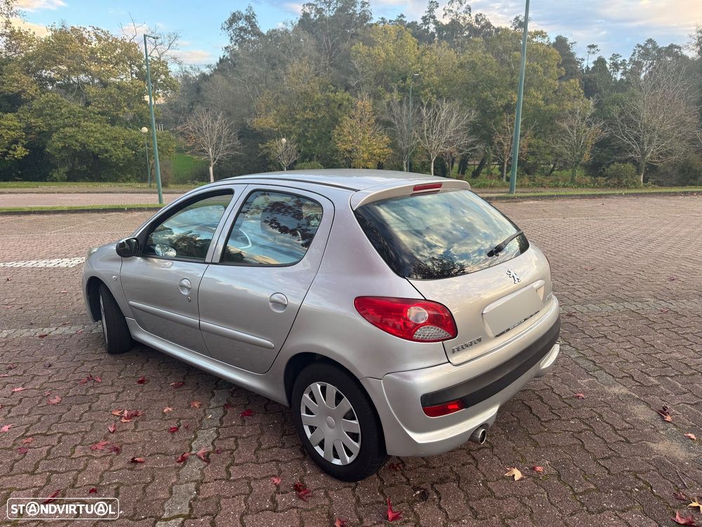 Peugeot 206+ 1.1 Urban - 6
