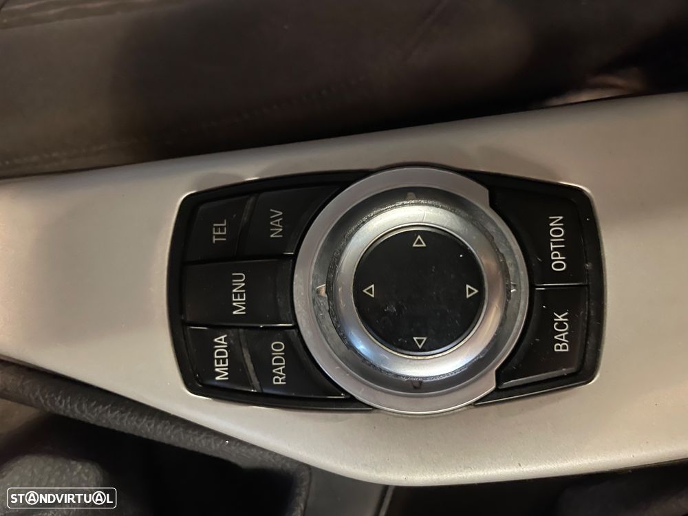 BMW 118 d Pack M Auto - 14