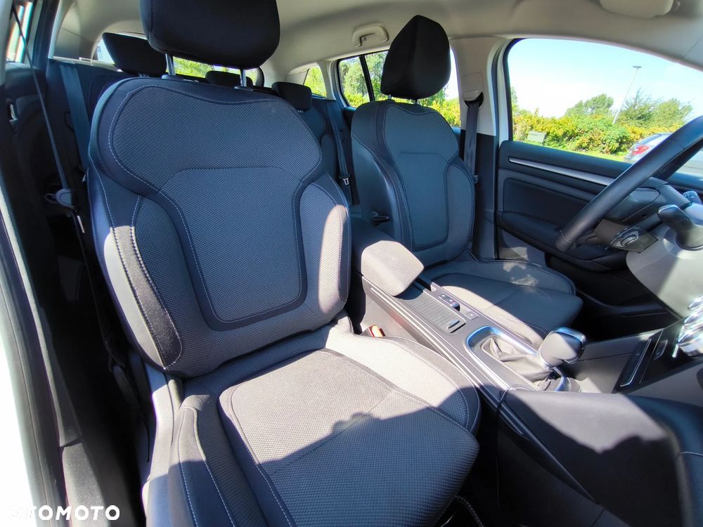 Renault Megane 1.3 TCe FAP Equilibre EDC - 12