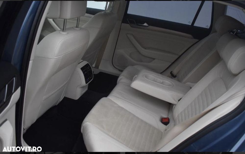 Volkswagen Passat 2.0 TDI DSG Highline - 17