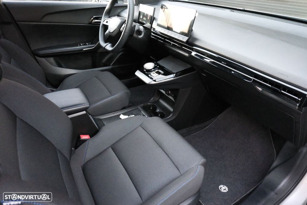 MG MG4 51 kWh Standard - 11