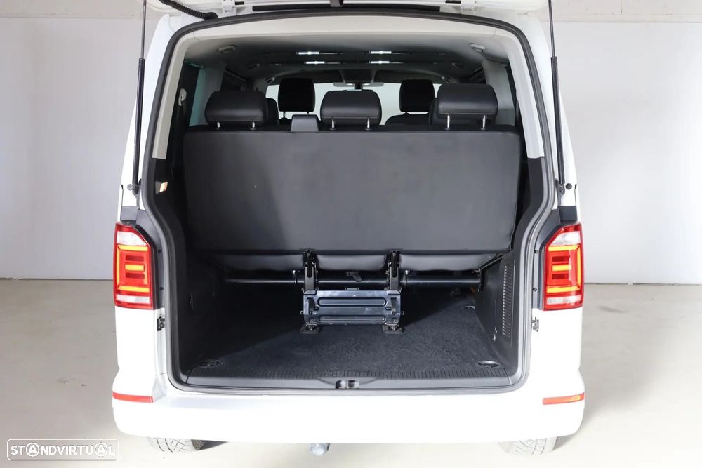 VW Caravelle - 19