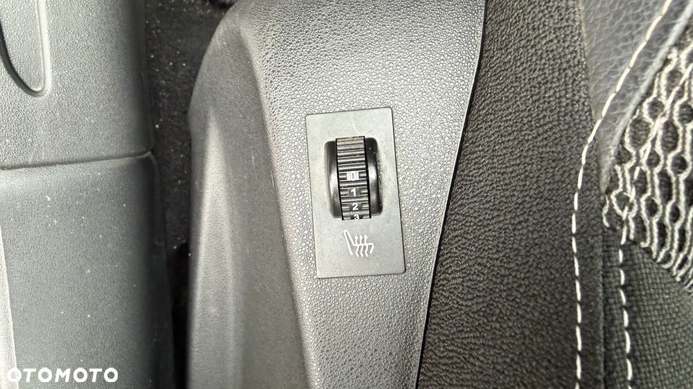 Citroën C3 e-HDi 90 FAP Exclusive - 12