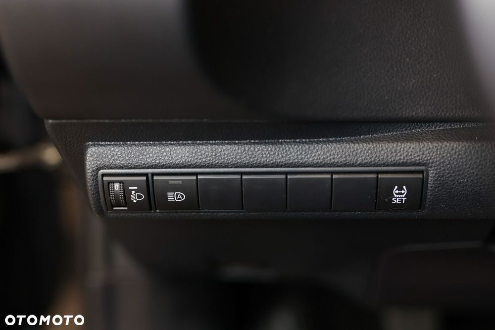 Toyota Corolla - 24